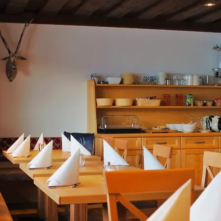 Alpenzeit Bed & Breakfast 3*